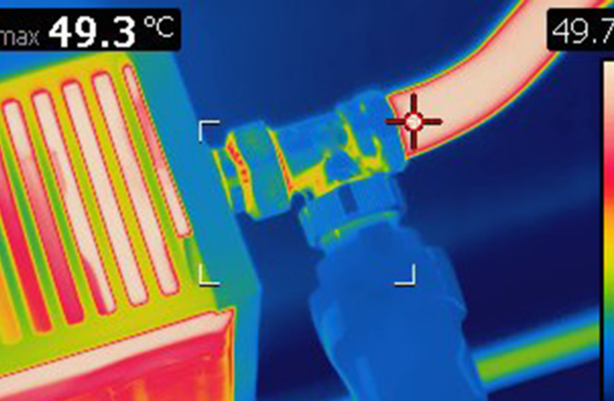 a thermal image of a radiator taken from above.