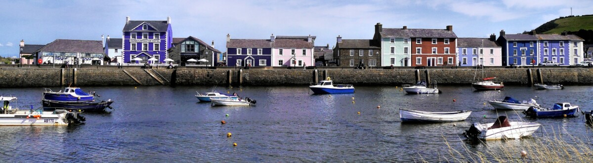A row of houses in front of